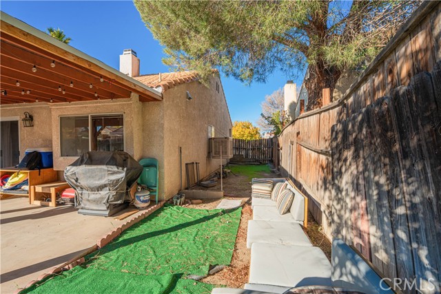 5038 Adobe, Palmdale CA: https://media.crmls.org/medias/b6b7d2af-dfd0-4d6e-aa89-42ed4e13306b.jpg