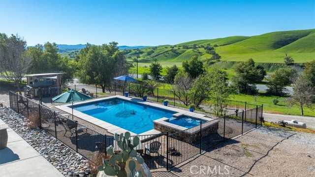 Detail Gallery Image 39 of 75 For 76945 Indian Valley, San Miguel,  CA 93451 - 7 Beds | 5/1 Baths