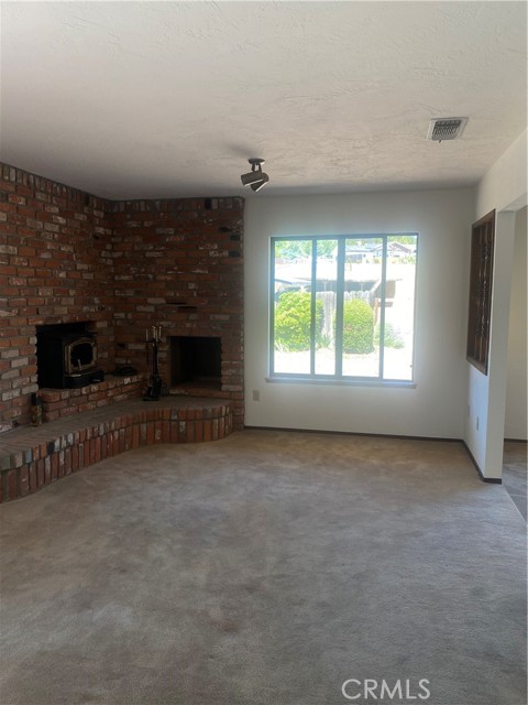 6900 Graves Creek, Atascadero CA: https://media.crmls.org/medias/b6b83c49-aaea-4c89-b79c-60f2c9d96c36.jpg