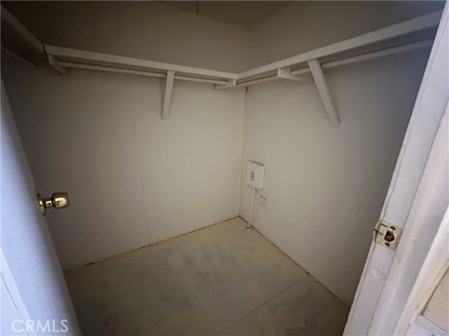 251 S Colorado River Road, Blythe CA: https://media.crmls.org/medias/b6b88709-7318-4f01-a456-4e2f435b1529.jpg