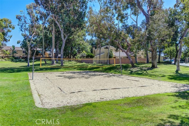 Detail Gallery Image 10 of 39 For 19715 Seacliff Ln, Huntington Beach,  CA 92648 - 2 Beds | 2 Baths