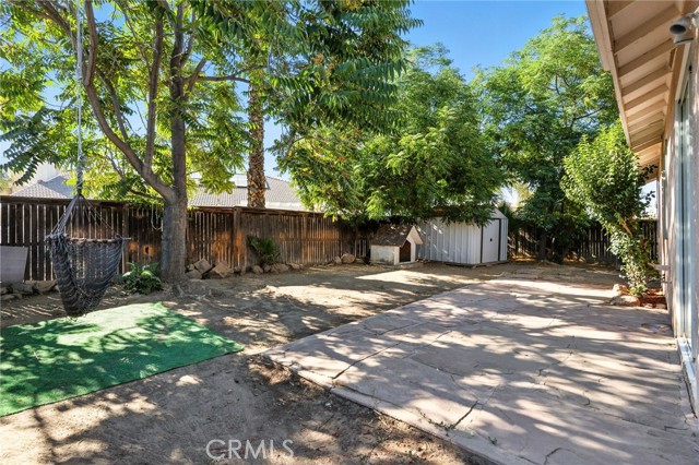 1063 Blackburn Way, Hemet CA: https://media.crmls.org/medias/b6bb7a99-c5b3-4ae2-825f-bd2096b68ad8.jpg