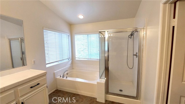 21107 Oakleaf Canyon Drive, Newhall CA: https://media.crmls.org/medias/b6bbe1ba-97bf-4632-b9bd-76fc86686370.jpg