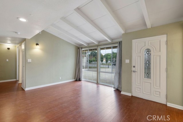 Detail Gallery Image 5 of 27 For 2225 Concord Ave, Pomona,  CA 91768 - 4 Beds | 2 Baths