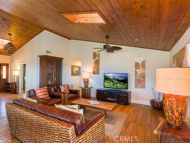 Detail Gallery Image 28 of 62 For 44665 La Cruz Dr, Temecula,  CA 92590 - 3 Beds | 3 Baths