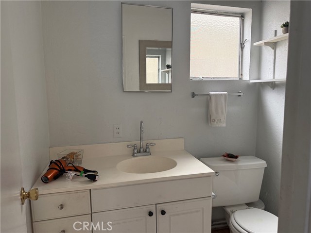 504 1/2 Marigold, Corona del Mar CA: https://media.crmls.org/medias/b6be0fbf-d318-4de0-aa0b-77625a0bd18a.jpg