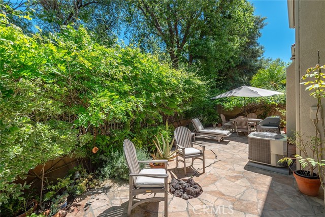 Detail Gallery Image 3 of 29 For 4762 Rhapsody, Oak Park,  CA 91377 - 3 Beds | 3 Baths