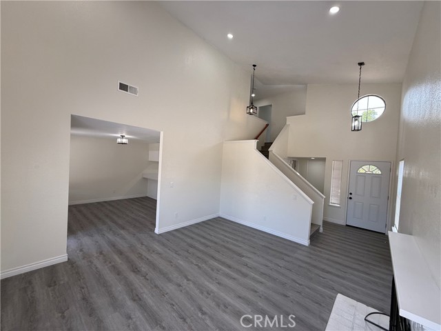 Detail Gallery Image 4 of 33 For 13577 Red Mahogany Dr, Moreno Valley,  CA 92553 - 3 Beds | 2/1 Baths