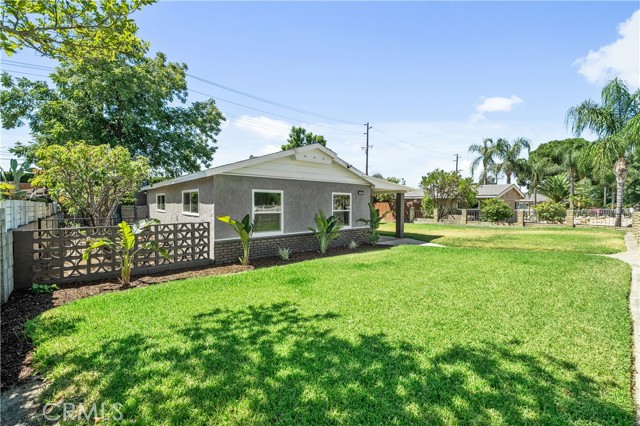 Detail Gallery Image 3 of 23 For 1064 E La Verne Ave, Pomona,  CA 91767 - 3 Beds | 2 Baths
