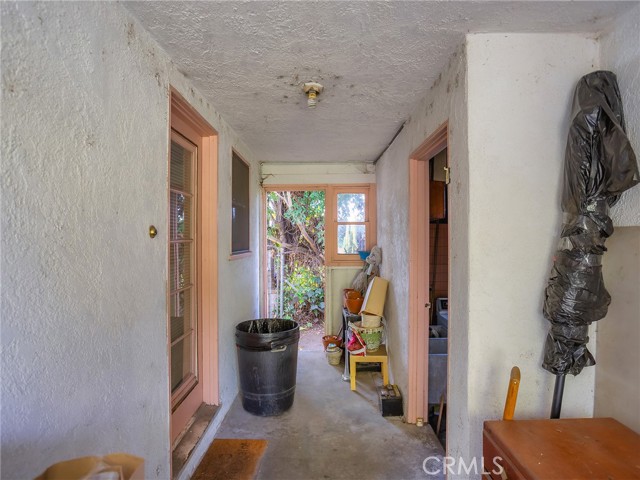 Detail Gallery Image 27 of 46 For 441 Dartmouth Rd, Burbank,  CA 91504 - 3 Beds | 2 Baths