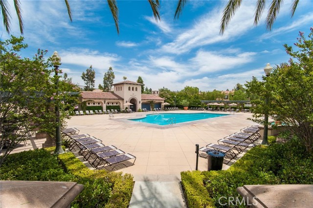 45 Modesto, Irvine CA: https://media.crmls.org/medias/b6c0b23d-7fd5-4f6b-af01-6c232db84728.jpg