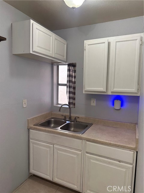 Detail Gallery Image 13 of 32 For 1917 E 61st St, Long Beach,  CA 90805 - 3 Beds | 1 Baths