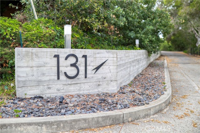 131 Serrano Heights, San Luis Obispo CA: https://media.crmls.org/medias/b6c12c4c-e05e-4320-ac75-0eb40af9e43c.jpg