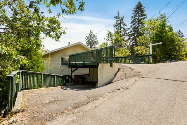 Detail Gallery Image 6 of 37 For 26303 Jacqueline Rd, Twin Peaks,  CA 92391 - 4 Beds | 2 Baths