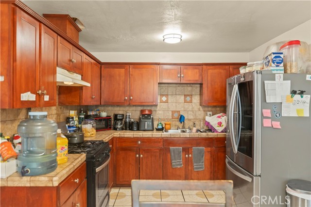 Detail Gallery Image 8 of 18 For 232 Rodriguez Ave, Shafter,  CA 93263 - 3 Beds | 1 Baths