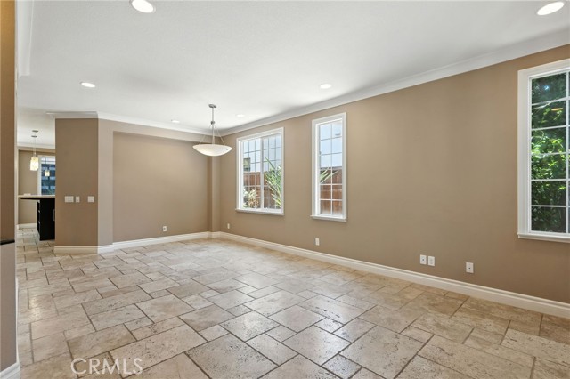 31415 Congressional Drive, Temecula CA: https://media.crmls.org/medias/b6c26184-1876-4282-9213-782933bd70f7.jpg