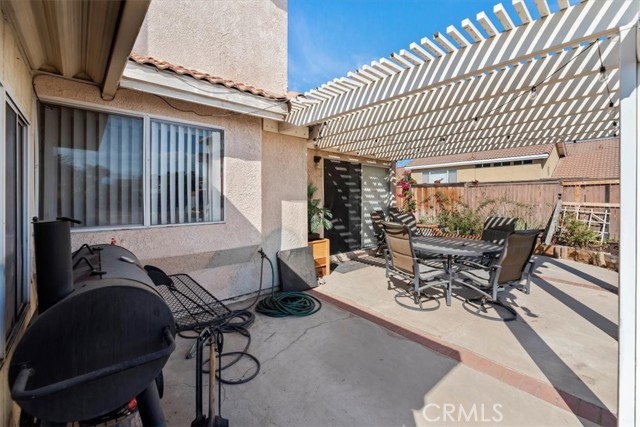 429 Colfax Circle, Corona CA: https://media.crmls.org/medias/b6c3d4a6-9990-4152-b004-51098a381e7b.jpg