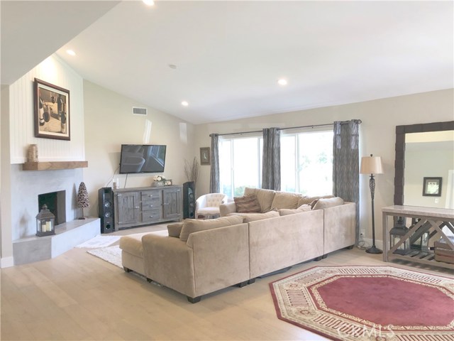 5 Harbor Sight Drive, Rolling Hills Estates, California 90274, 4 Bedrooms Bedrooms, ,4 BathroomsBathrooms,Residential,Sold,Harbor Sight,SB20140425