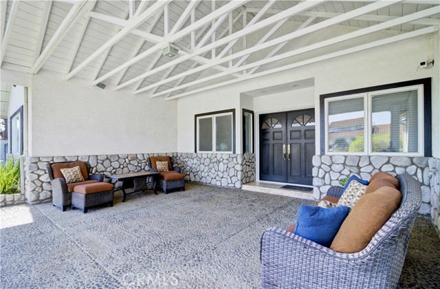 Detail Gallery Image 4 of 42 For 5821 Blueberry St, Yorba Linda,  CA 92886 - 8 Beds | 5/1 Baths