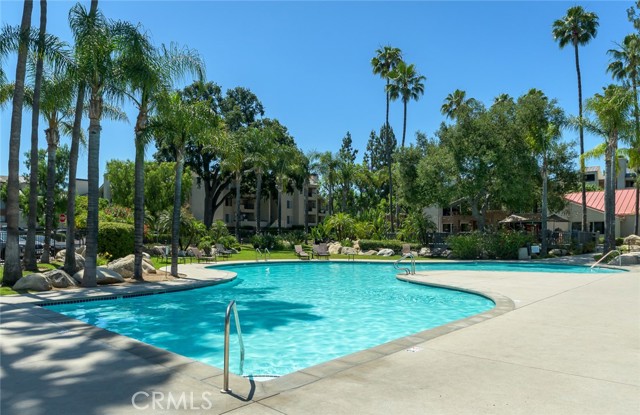 Detail Gallery Image 26 of 42 For 5500 Owensmouth Ave #324,  Woodland Hills,  CA 91367 - 2 Beds | 2 Baths