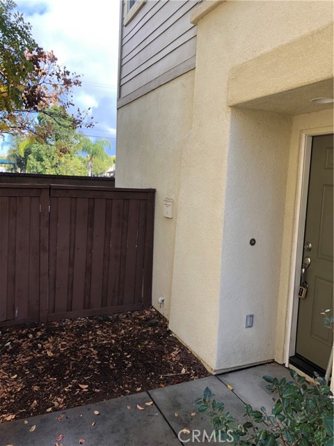 Detail Gallery Image 3 of 44 For 25056 Driftoak, Murrieta,  CA 92562 - 3 Beds | 2/1 Baths