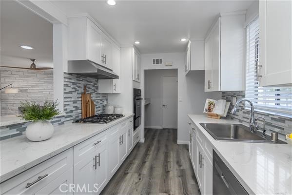 Detail Gallery Image 7 of 20 For 20929 Cantara, Canoga Park,  CA 91304 - 3 Beds | 2 Baths