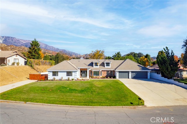 Detail Gallery Image 1 of 38 For 13627 Scenic Crest Dr, Yucaipa,  CA 92399 - 4 Beds | 2/1 Baths