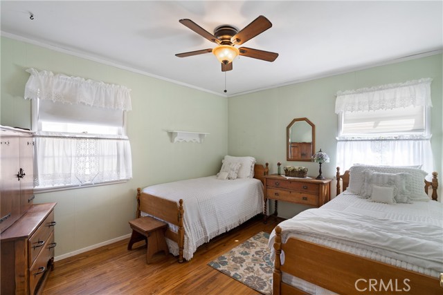 1300 Walnut Ave, Manhattan Beach, California 90266, 4 Bedrooms Bedrooms, ,2 BathroomsBathrooms,Residential,Sold,Walnut Ave,PV22057312