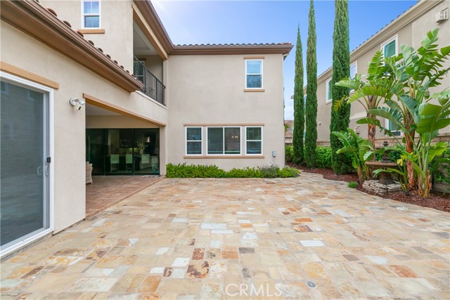12 Starflower, Lake Forest CA: https://media.crmls.org/medias/b6c86f07-955e-4ede-843e-4421ea0a3f82.jpg