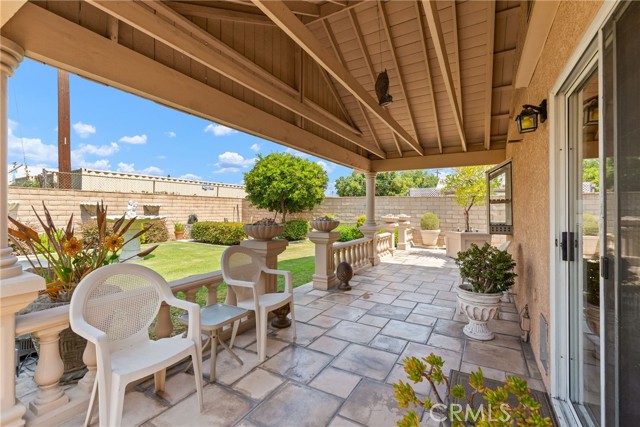 1227 Esteban Torres Drive, South El Monte CA: https://media.crmls.org/medias/b6c8b088-fed2-49df-9aec-ed591ebb4eb7.jpg