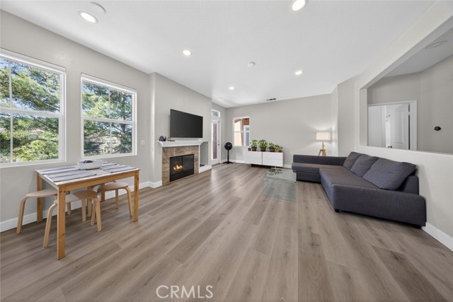 Detail Gallery Image 9 of 32 For 17979 Lost Canyon Rd #104,  Canyon Country,  CA 91387 - 2 Beds | 2 Baths