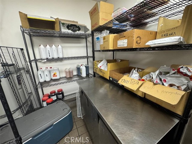 2706 Harbor Boulevard, Costa Mesa CA: https://media.crmls.org/medias/b6c939d0-f81e-4189-a099-c51eaf0f17cc.jpg