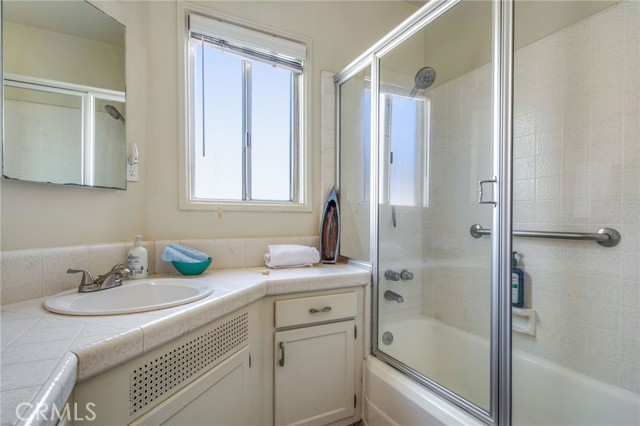 Detail Gallery Image 41 of 69 For 5653 E 2nd, Long Beach,  CA 90803 - – Beds | – Baths