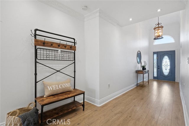 Detail Gallery Image 2 of 20 For 23800 Mobile St, West Hills,  CA 91307 - 4 Beds | 2/1 Baths
