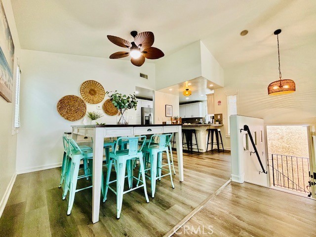 4821 RIVER Avenue, Newport Beach CA: https://media.crmls.org/medias/b6cb94b4-b31e-4ce4-936f-9692906d0742.jpg
