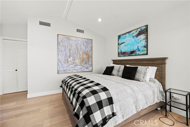 Detail Gallery Image 61 of 63 For 15117 Rayneta Dr, Sherman Oaks,  CA 91403 - 3 Beds | 2 Baths