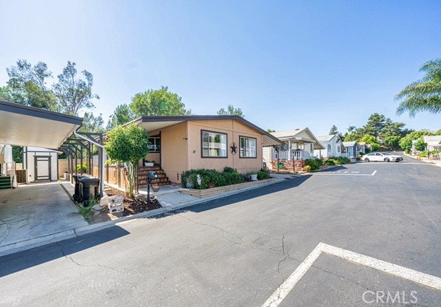 Detail Gallery Image 15 of 22 For 1051 Site Dr #37,  Brea,  CA 92821 - 3 Beds | 2 Baths