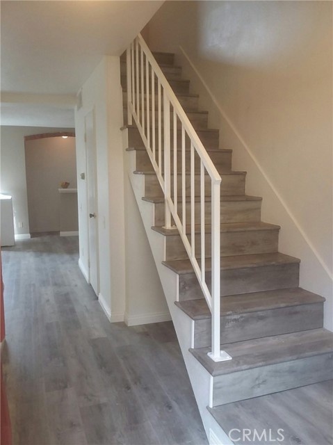Detail Gallery Image 7 of 16 For 21219 Roscoe Bld #215,  Canoga Park,  CA 91304 - 2 Beds | 1/1 Baths