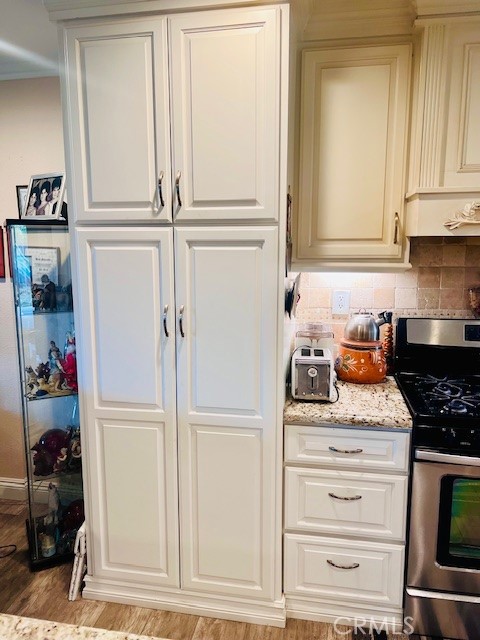 1880 Plaza Serena, Ontario CA: https://media.crmls.org/medias/b6cc86a5-52b4-4040-8371-6a5e9dd1afff.jpg