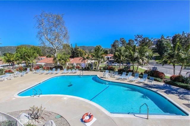24055 Paseo Del Lago, Laguna Woods CA: https://media.crmls.org/medias/b6ccdc3a-fed1-4cde-a178-384e7d803437.jpg