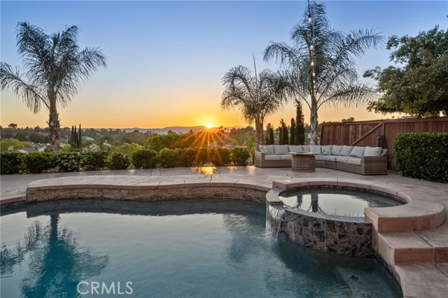 40493 Calle Katerine, Temecula CA: https://media.crmls.org/medias/b6cd0256-811b-4ef6-8e7f-577ec4751e60.jpg