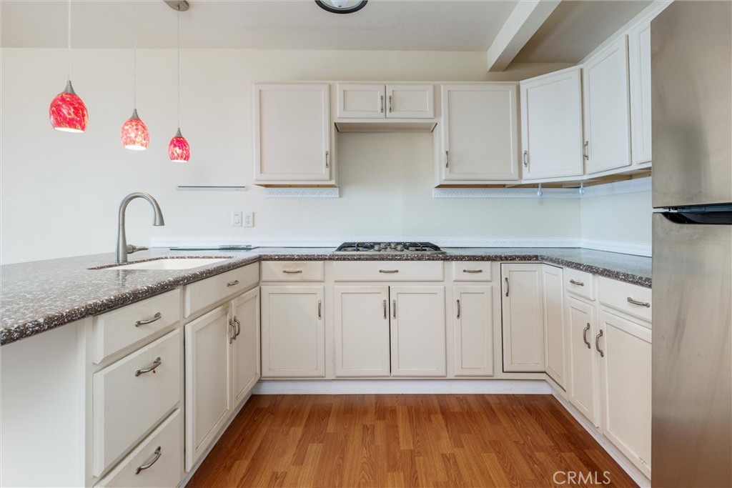285 Bakersfield Avenue