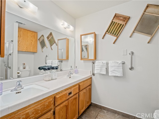 Detail Gallery Image 31 of 65 For 52092 Road 423, Oakhurst,  CA 93644 - 5 Beds | 3 Baths