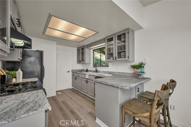 Detail Gallery Image 10 of 29 For 3095 S Lake Dr, Kelseyville,  CA 95451 - 2 Beds | 1/1 Baths