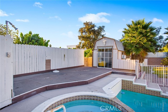 645 S Archer Street, Anaheim CA: https://media.crmls.org/medias/b6cf795b-bd45-46bd-a81b-98d08fb50e18.jpg