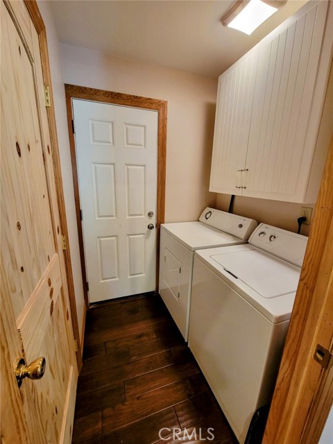 Detail Gallery Image 11 of 19 For 1053 Lausanne Dr, Crestline,  CA 92325 - 3 Beds | 2/1 Baths