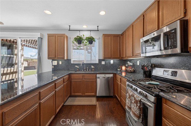 Detail Gallery Image 23 of 67 For 38430 Magdelena St, Murrieta,  CA 92563 - 3 Beds | 2/1 Baths