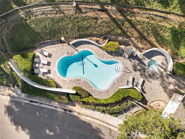 Detail Gallery Image 44 of 51 For 25 Lucerne St, Newport Beach,  CA 92660 - 3 Beds | 2/1 Baths