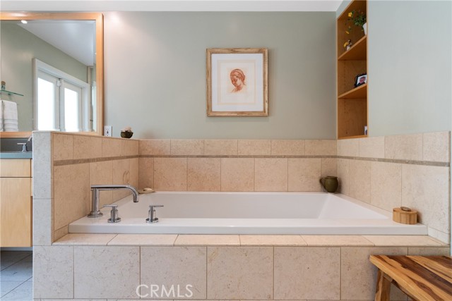 2213 Valley Drive, Manhattan Beach, California 90266, 4 Bedrooms Bedrooms, ,3 BathroomsBathrooms,Residential,Sold,Valley,SB22167937