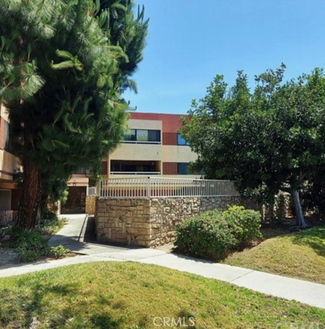 Detail Gallery Image 16 of 22 For 12640 Euclid St #202,  Garden Grove,  CA 92840 - 3 Beds | 2 Baths